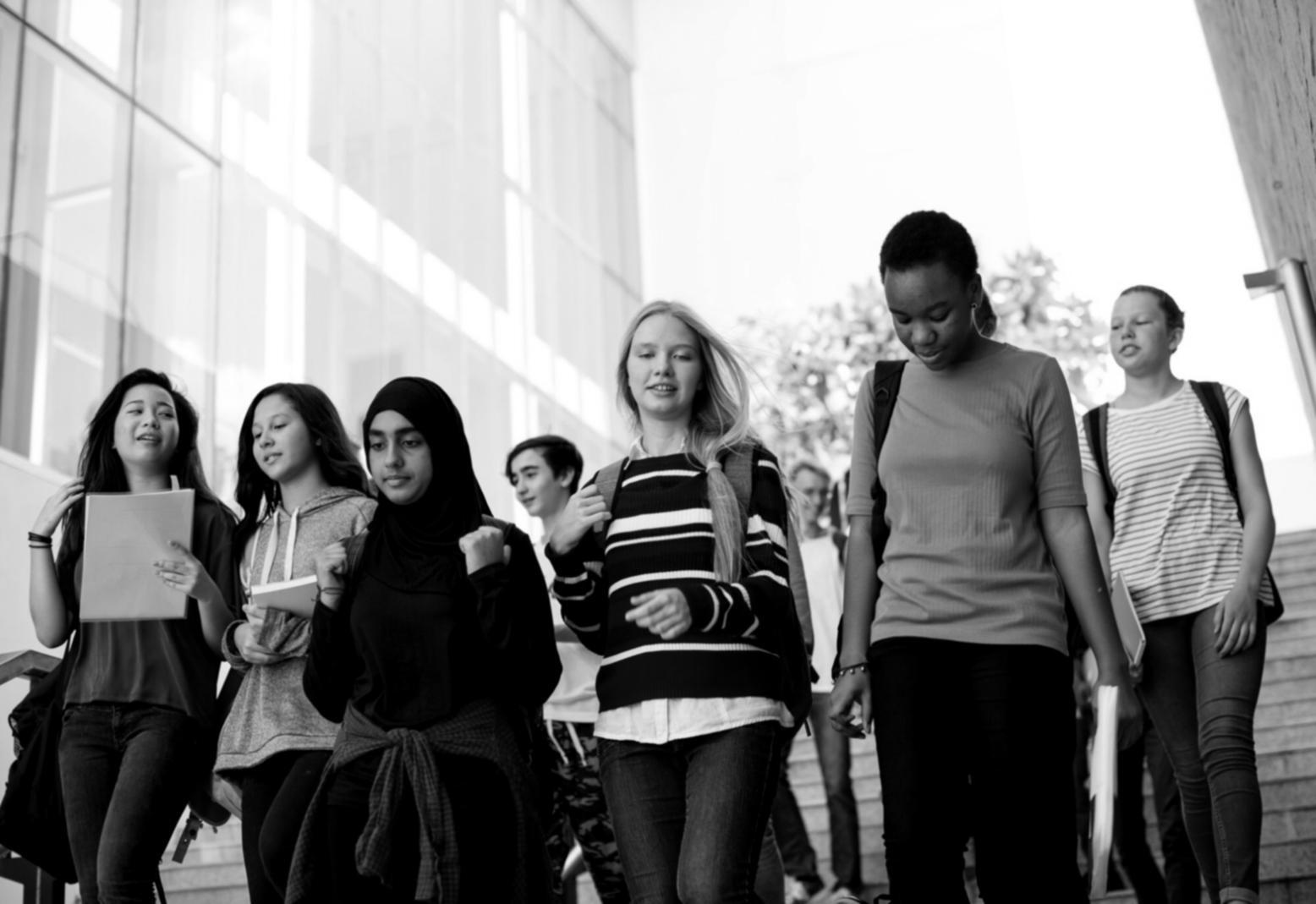 Materiales educativos y herramientas prácticas de finanzas personales